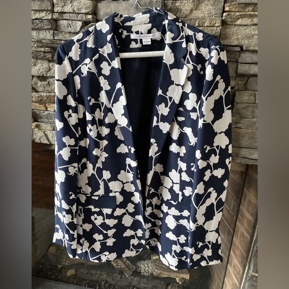 diane von furstenberg women’s blue and white jacket size 8
